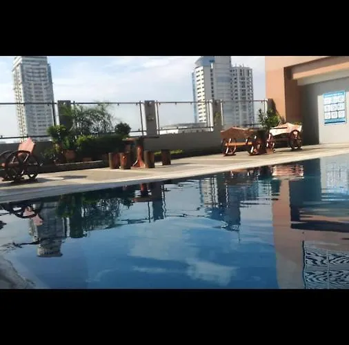 Studio Unit By The Bay 2* Manila